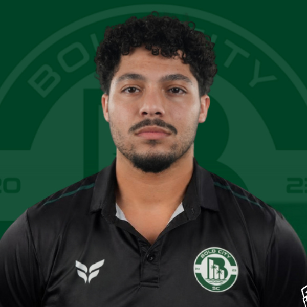 Defender Victor Munoz