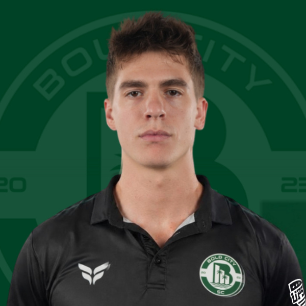 Defender Will Graef
