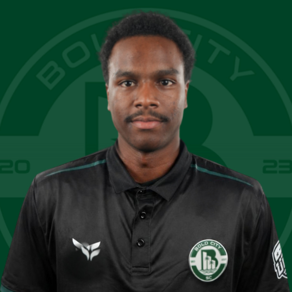 Defender Darius Lewis