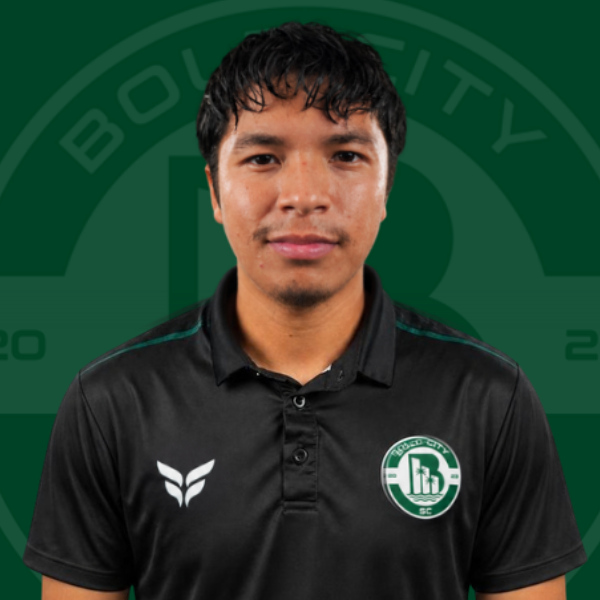 Defender Darwin Munoz