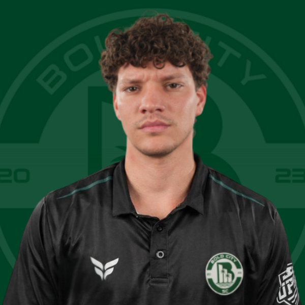 Defender Mauricio Del Rey