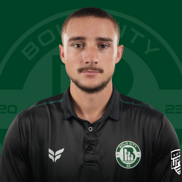 Forward Jordan Pelletier