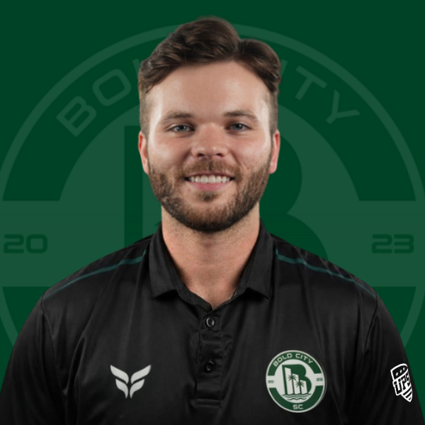 Forward Ian Triplett